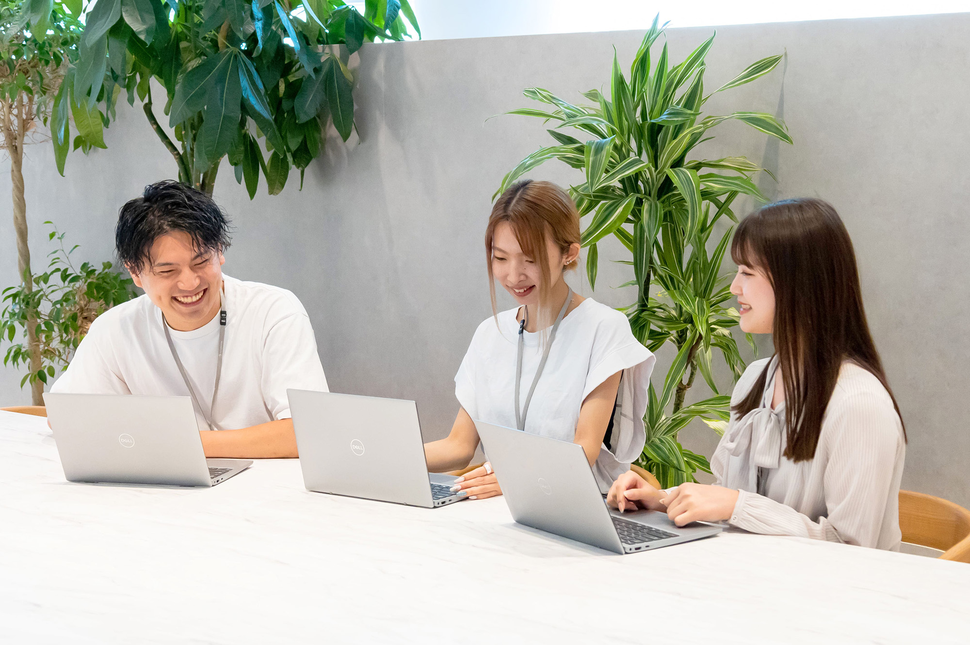 【新卒採用サイト公開のお知らせ】