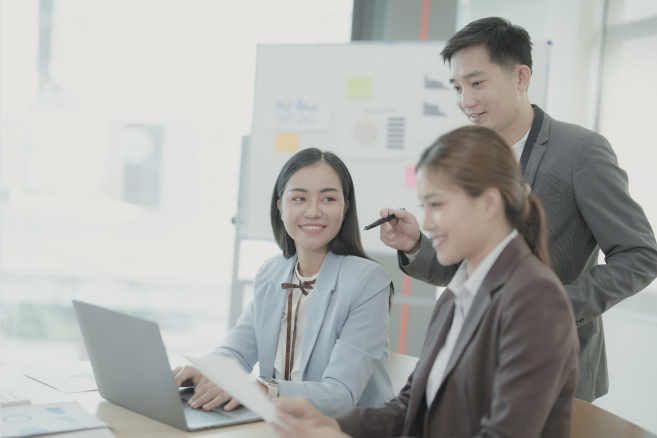 働く未来を支える<br class=